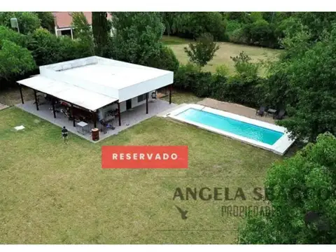 Casa en Barrio Parque El Remanso. RESERVADA