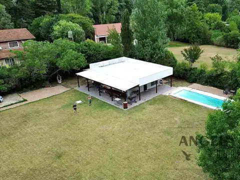 Casa 3 ambientes con 2 baños