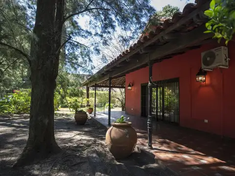 Casa en Venta en Villa Gobernador Udaondo, USD 1.020.000