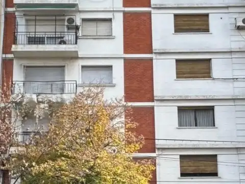 Avenida Montes De Oca 900, Piso 4