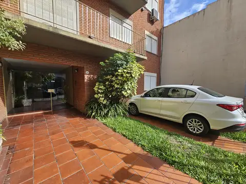 Alte F Segui 500, Piso 1