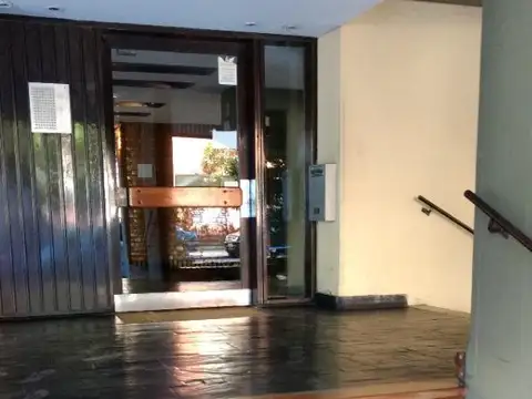 Chico pero completo. Lavadero independiente y placard.