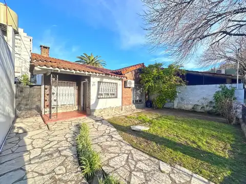 CASA LOTE PROPIO 3 AMBIENTES EN EL CENTRO DE VILLA BALLESTER PRECIO L/G!