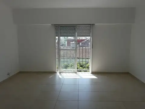 TRIUNVIRATO 2300, Piso 2