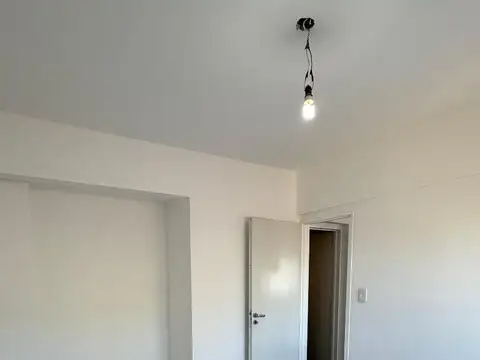 Departamento en Venta en Villa Luzuriaga, USD 43.000