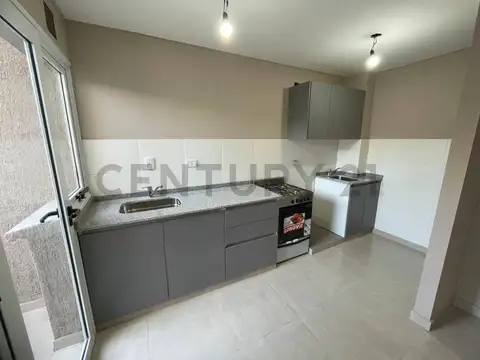 Granaderos 1800, Piso 2
