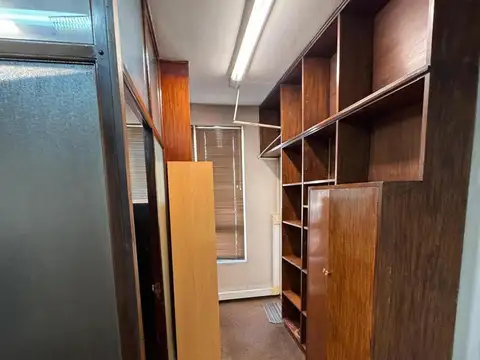 Oficina 3 despachos. Excelente. Microcentro.