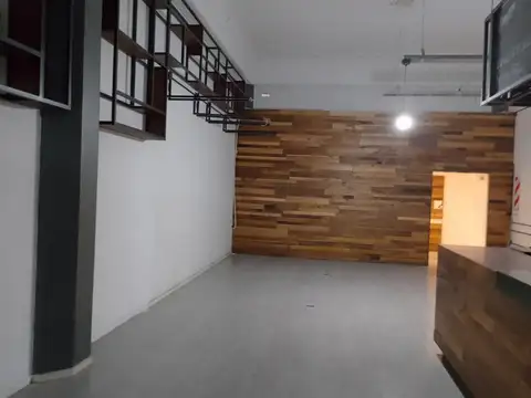 Local en Alquiler 45 años