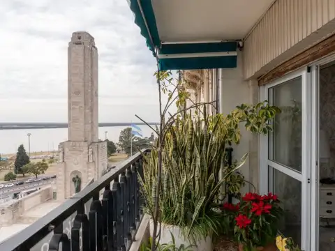 DEPARTAMENTO 3 DORMITORIOS CON VISTA AL RIO