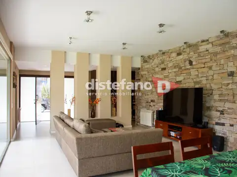 Casa en Alquiler Temporal de 4 dormitorios