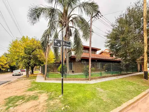 Casa en Venta en Manuel B Gonnet, USD 225.000