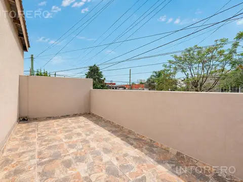 Depto Tipo Casa en Venta con 1 cocheras