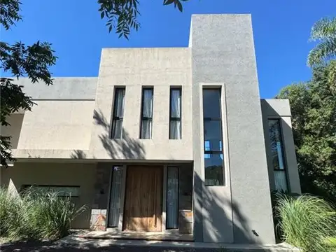 CASAS - CASA - CORRIENTES