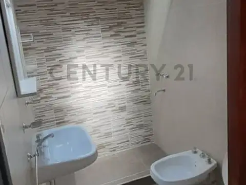 41 27 y 28 Departamento Ph 2 domritorios en venta La Plata