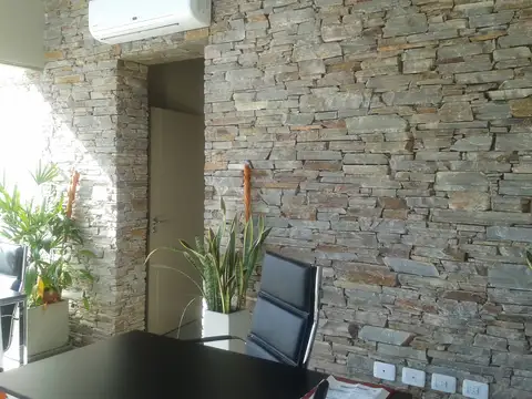 Local en Alquiler Via Púb.