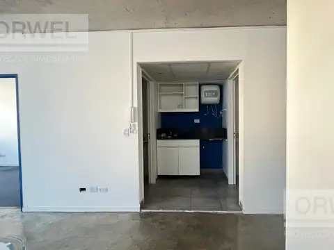 Oficina en Alquiler al Norte