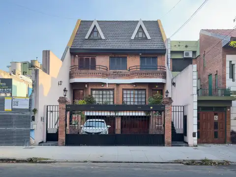 Venta de Triplex en Boedo