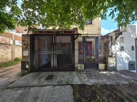 VENTA DUPLEX 4 AMBIENTES CON COCHERA QUILMES OESTE