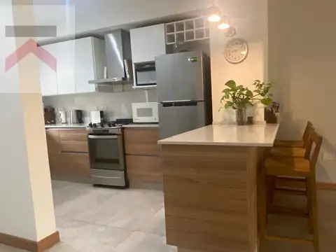 Depto Tipo Casa 4 ambientes con 2 baños