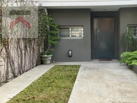 Depto Tipo Casa en Venta de 4 ambientes