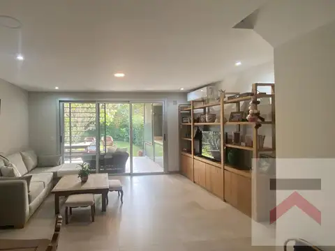 Depto Tipo Casa en Venta 6 años