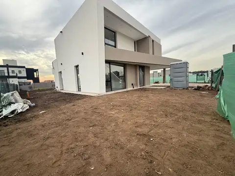 Casa en Venta en Canning, USD 275.000