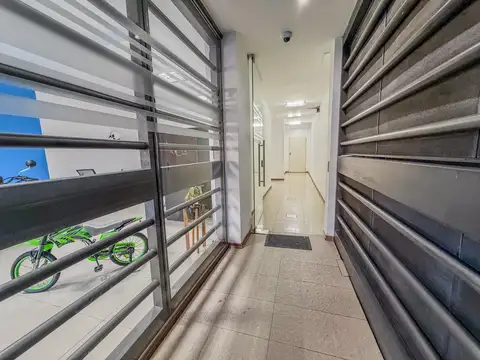 Oficina en Alquiler con 1 cochera