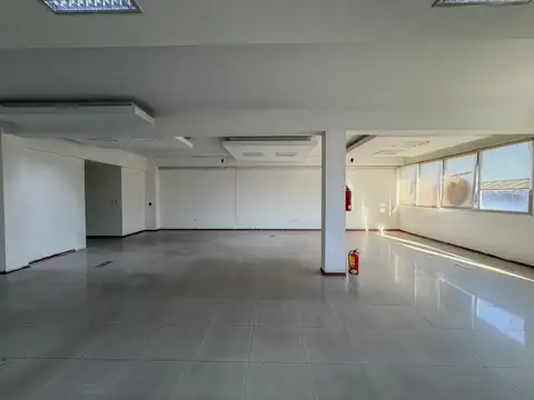 Oficina en Alquiler al Oeste