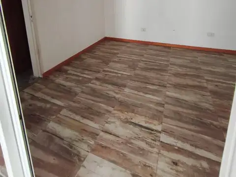 Muy Buena  Casa en Los Hornos