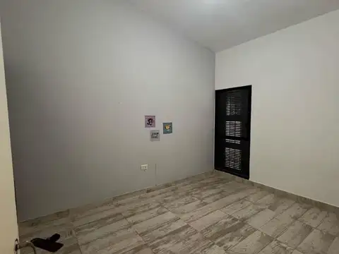 Casa a la Venta! Barrio Inaudi! Reciclada!