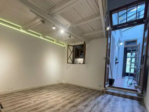 Depto Tipo Casa en Venta en Caballito Sur, USD 145.000