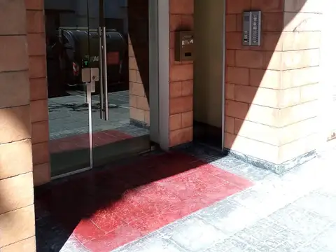 Helguera 4700, Piso 1