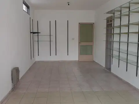Local en Alquiler en Godoy Cruz, $ 450.000