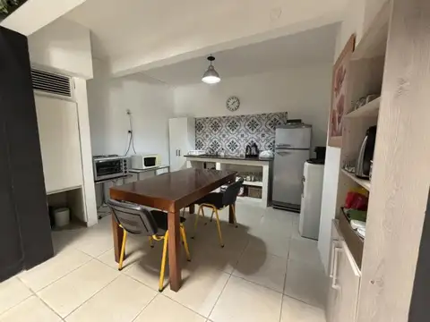 VENTA Casa u oficina de 5 ambientes Chacarita - LRA