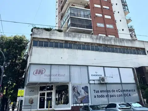 VENTA 4 AMBIENTES COCHERA Y BAULERA LA BOCA