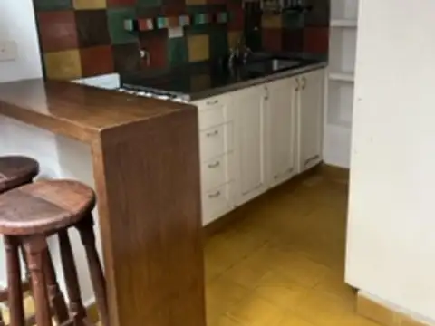 Juncal 2500, Piso 1