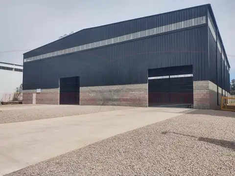 NAVE INDUSTRIAL DE 1422 M² A ESTRENAR EN EL PIM 1