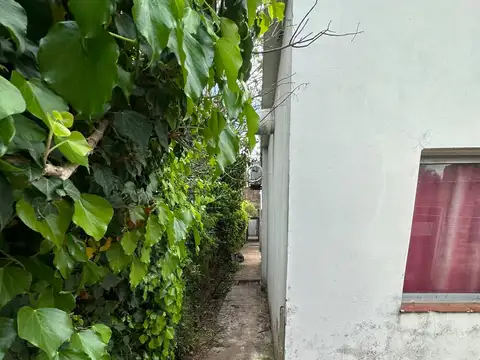 Casa 3 ambientes con 1 baño