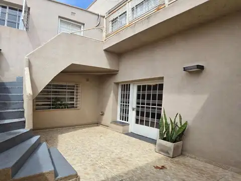 Depto Tipo Casa en Venta de 4 ambientes