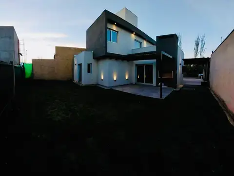 Casa en Venta en Maipú, USD 215.000