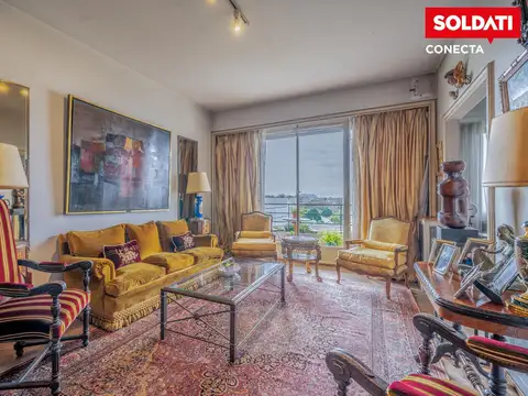 Departamento de época con cochera fija en venta - Palermo Chico