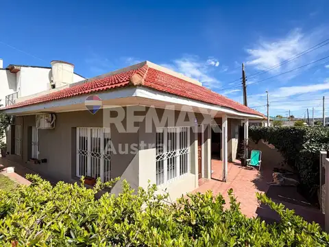 CASA 4 DORMITORIOS BARRIO PUEYRREDON