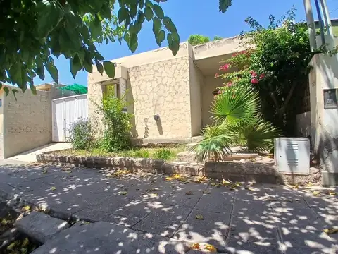 Venta de casa en Barrio San Eduardo - A Reciclar