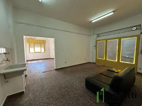 Local en Alquiler en San Justo, $ 500.000