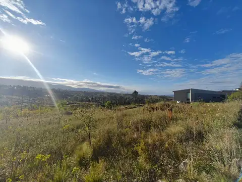 Terreno en Venta de 2099,0 m2