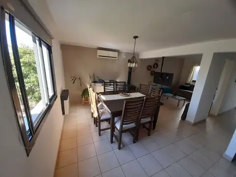 Casa en Venta en Lujan De Cuyo, USD 180.000