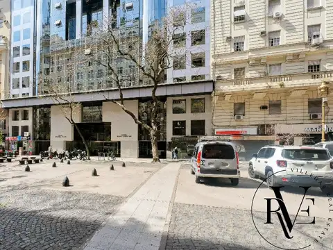 Avda. Pte Roque Saenz Peña 1100, Piso 2