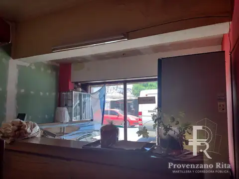 VENTA Casa + Deptos  + Locales