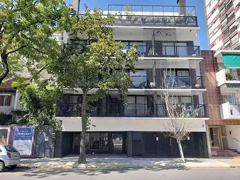 Mendoza e/ Conde y Capital General Ramon Freire