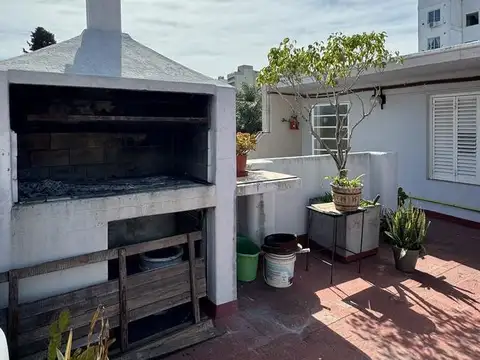 VIVIENDA 3 AMB. + DEPTO EN PLENO CENTRO DE LANÚS